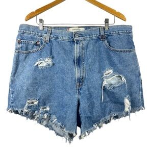 Levi’s 560 Cutoff Distressed Denim High Waisted Shorts 42